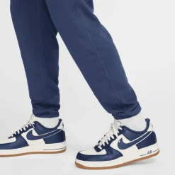 Nike Broeken*Club FT Bolt joggingbroek heren midnight navy lightening