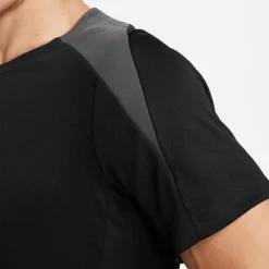 Nike Voetbalkleding*Strike Dri-FIT voetbalshirt heren zwart anthracite wit