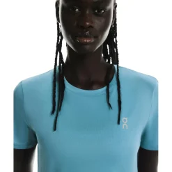On Hardloopkleding*Core-T hardloopshirt dames niagara